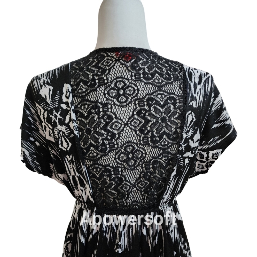 Bongo Black & White Maxi Dress w Lace Back - Picture 4 of 7